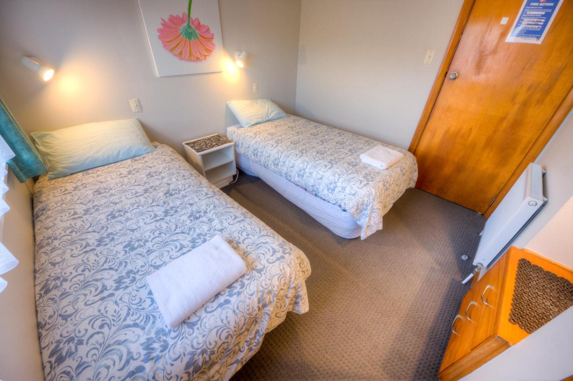 Tripinn Modern Motels & Affordable Accommodation Westport Δωμάτιο φωτογραφία